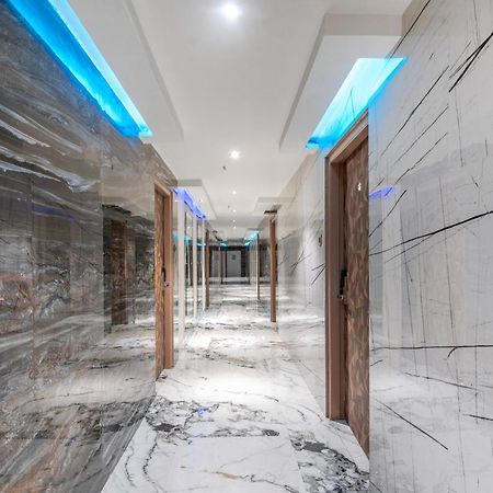 Hotel Chutneys Хайдарабад Экстерьер фото