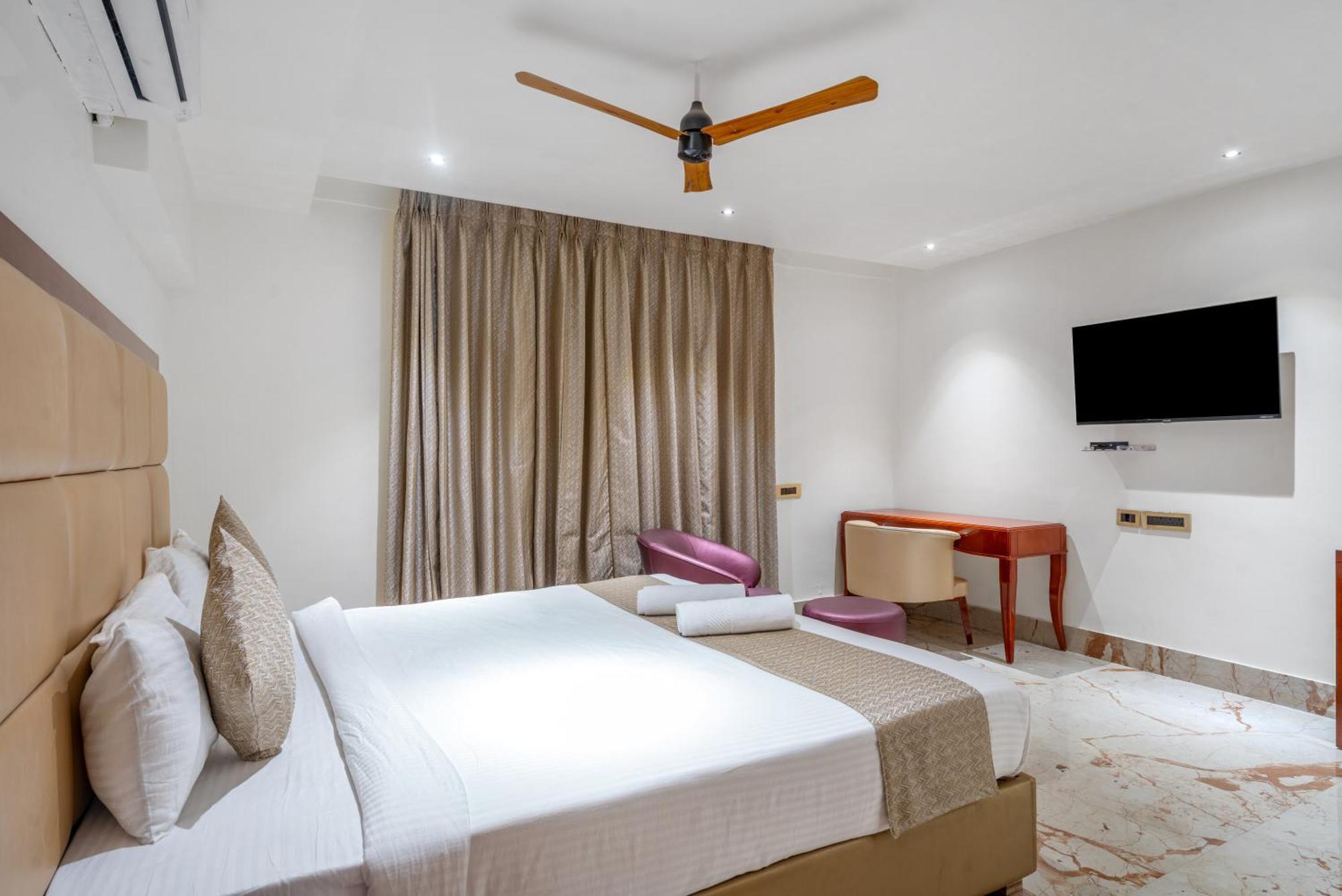 Hotel Chutneys Хайдарабад Экстерьер фото